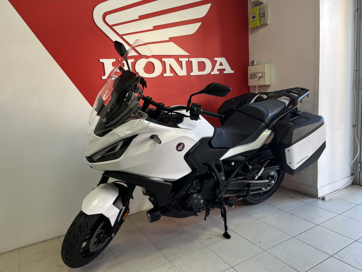 HONDA NT 1100 DCT GARANTIE JUSQU'EN 2029 - LES SABLES D'OLONNE