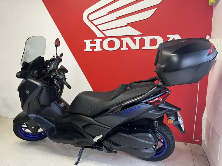 YAMAHA XMAX 300 GARANTIE 1 AN - LES SABLES D'OLONNE