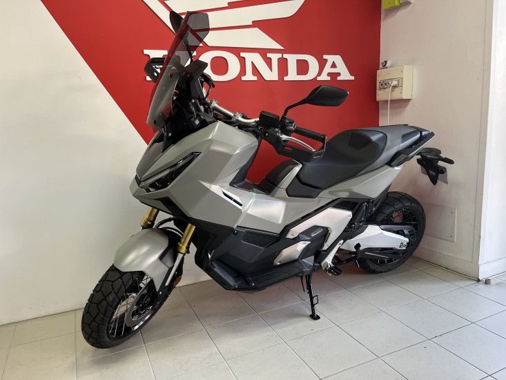 HONDA X-ADV 750 ECHAPPEMENT ARROW GARANTIE JUSQU'EN 2031 - LES SABLES D'OLONNE