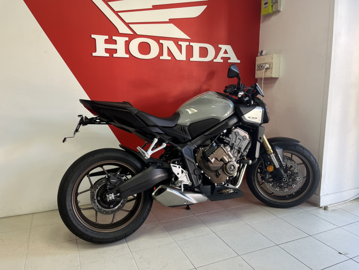 HONDA CB 650 R E-CLUTCH A2 EQUIPEE GARANTIE 2031 - LES SABLES D'OLONNE