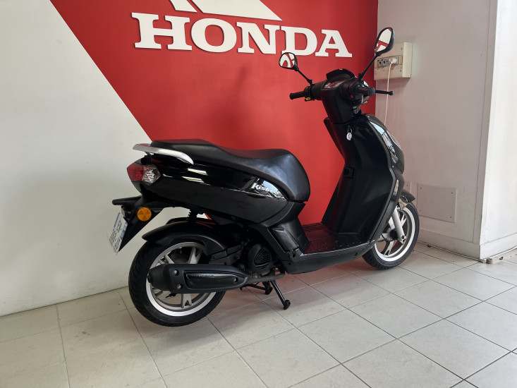 PEUGEOT KISBEE 50 GARANTIE 1 AN - LES SABLES D'OLONNE