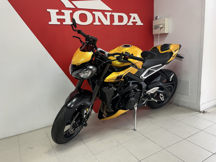 TRIUMPH STREET TRIPLE 765 RS GARANTIE JUSQU'EN JUIN 2027 - LES SABLES D'OLONNE