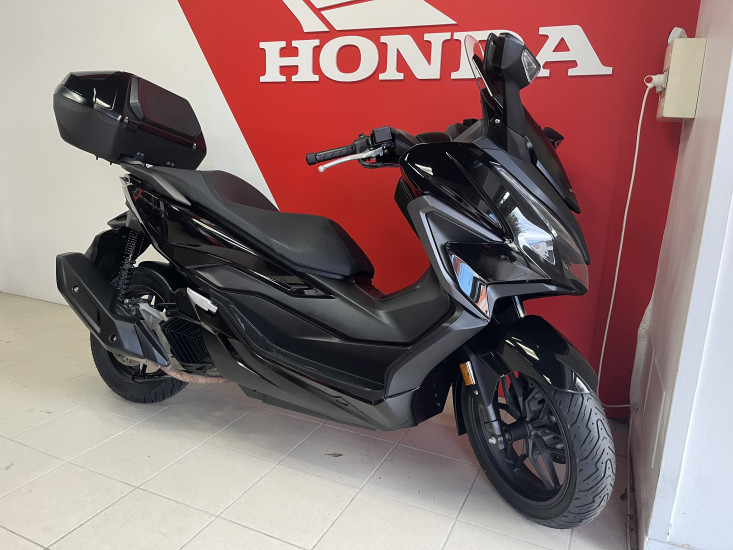 HONDA FORZA 125 TOP BOX GARANTIE 2027 - LES SABLES D'OLONNE