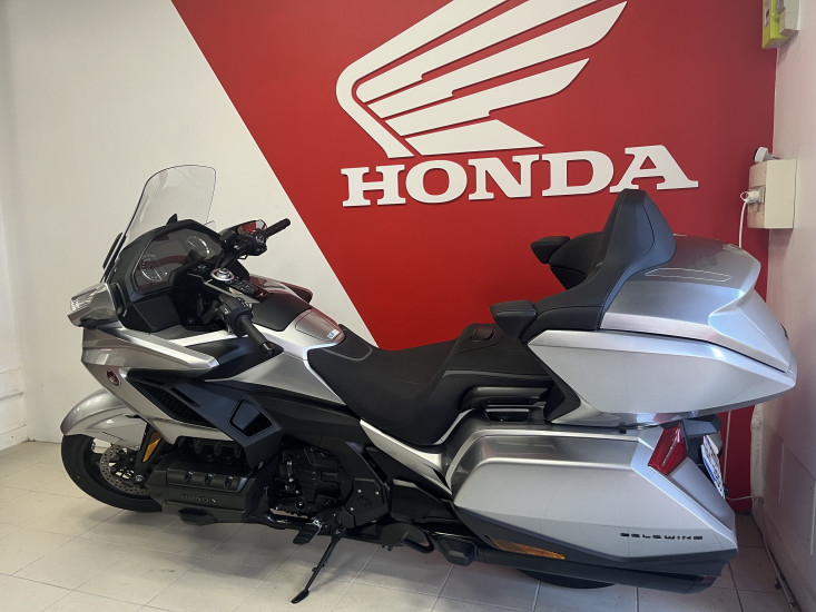 HONDA GOLDWING 1800 DCT TOURING GARANTIE 2031 - LES SABLES D'OLONNE