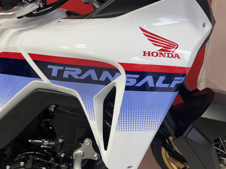 HONDA TRANSALP XL 750 GARANTIE 2029 - LES SABLES D'OLONNE
