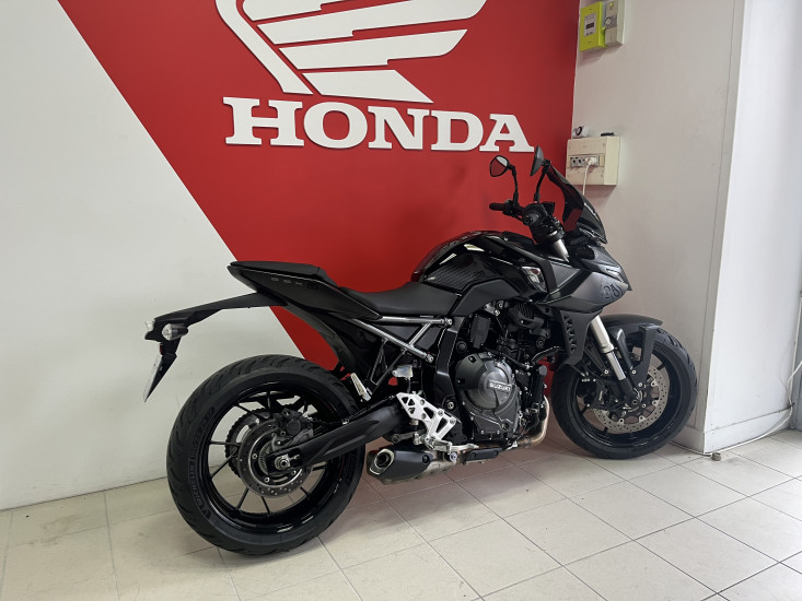 SUZUKI GSX8-S GARANTIE 1 AN - LES SABLES D'OLONNE