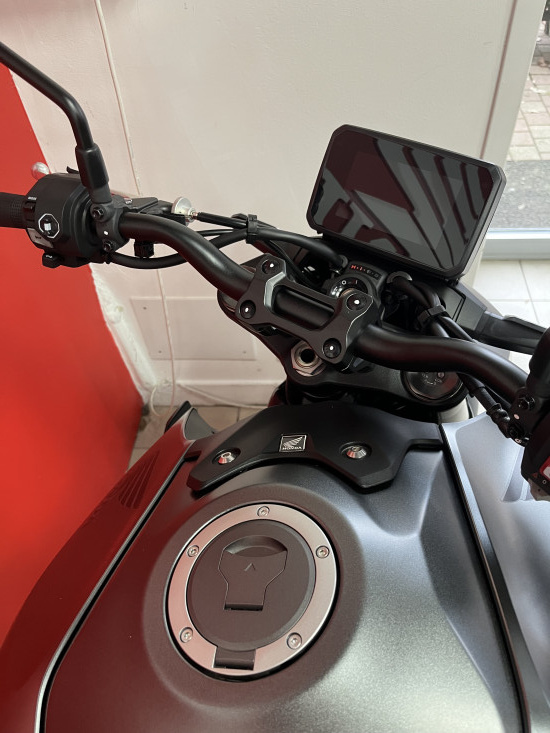 HONDA CB HORNET 1000 STANDARD GARANTIE JUSQU'EN 2031 - LES SABLES D'OLONNE