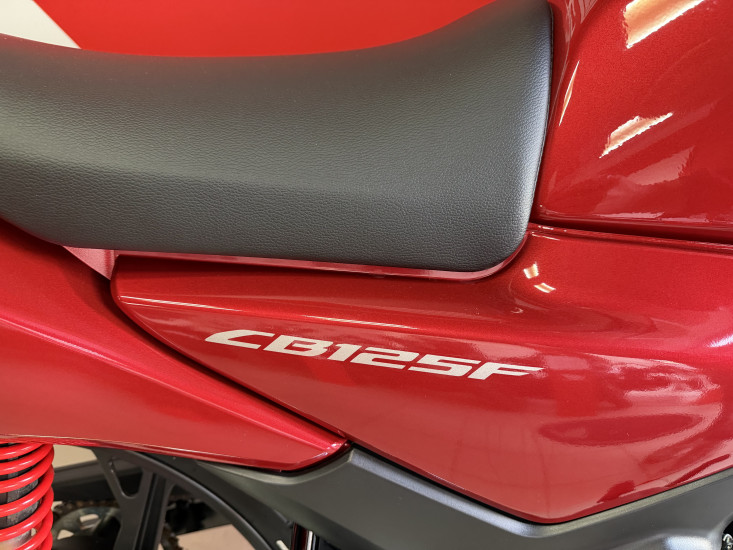 HONDA CB 125 F GARANTIE JUSQU'EN 2031 - LES SABLES D'OLONNE